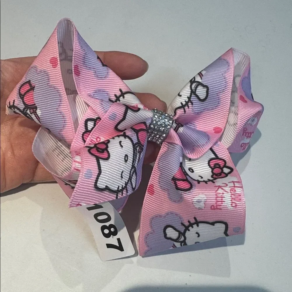 1087-Hello‎ Kitty Alligator Clip Hair Bow